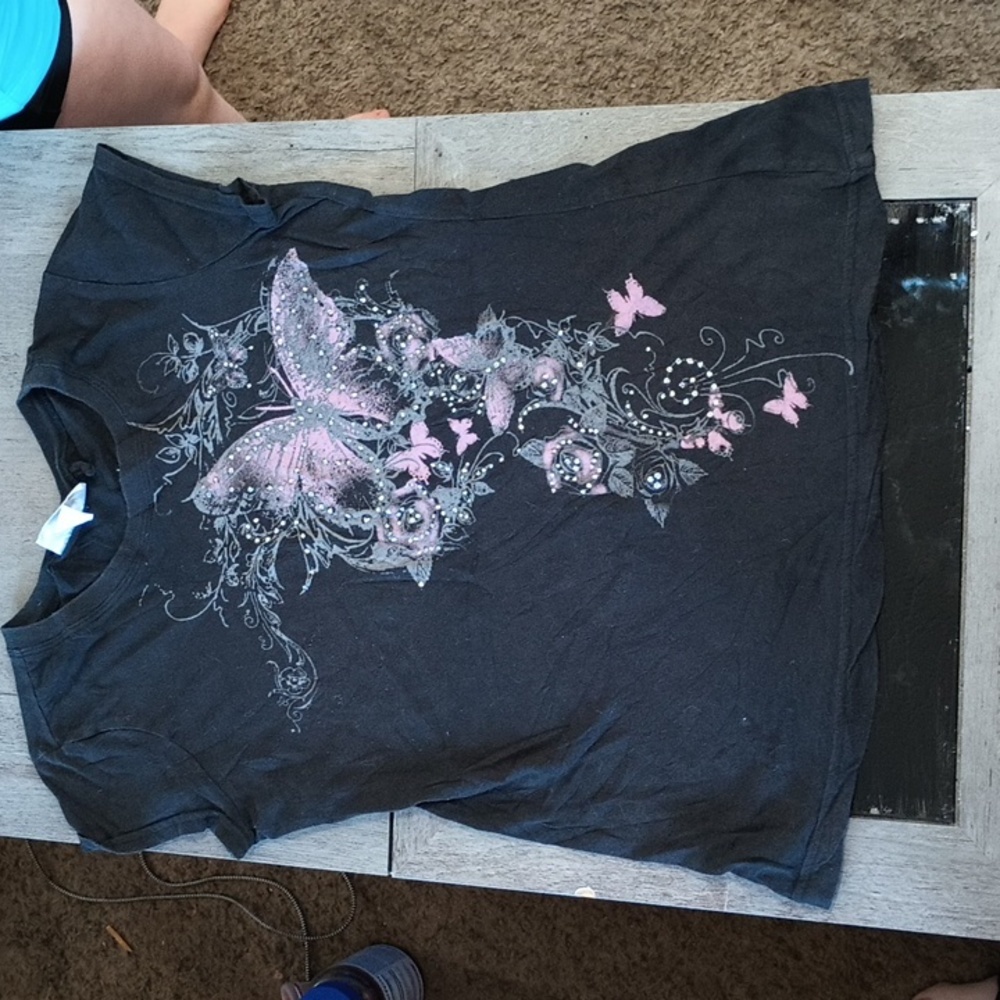 Graphic tshirt